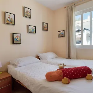 luxury-apartment-600mtrs-from-beach.1costadelsol.com/